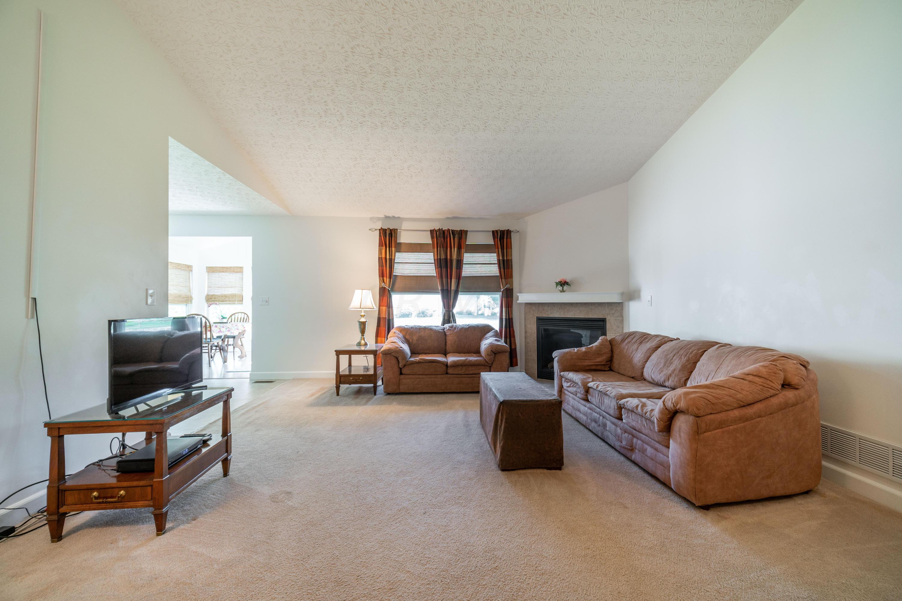 308 Blacks Road Pataskala, OH 43062 - Photo 11 of 50