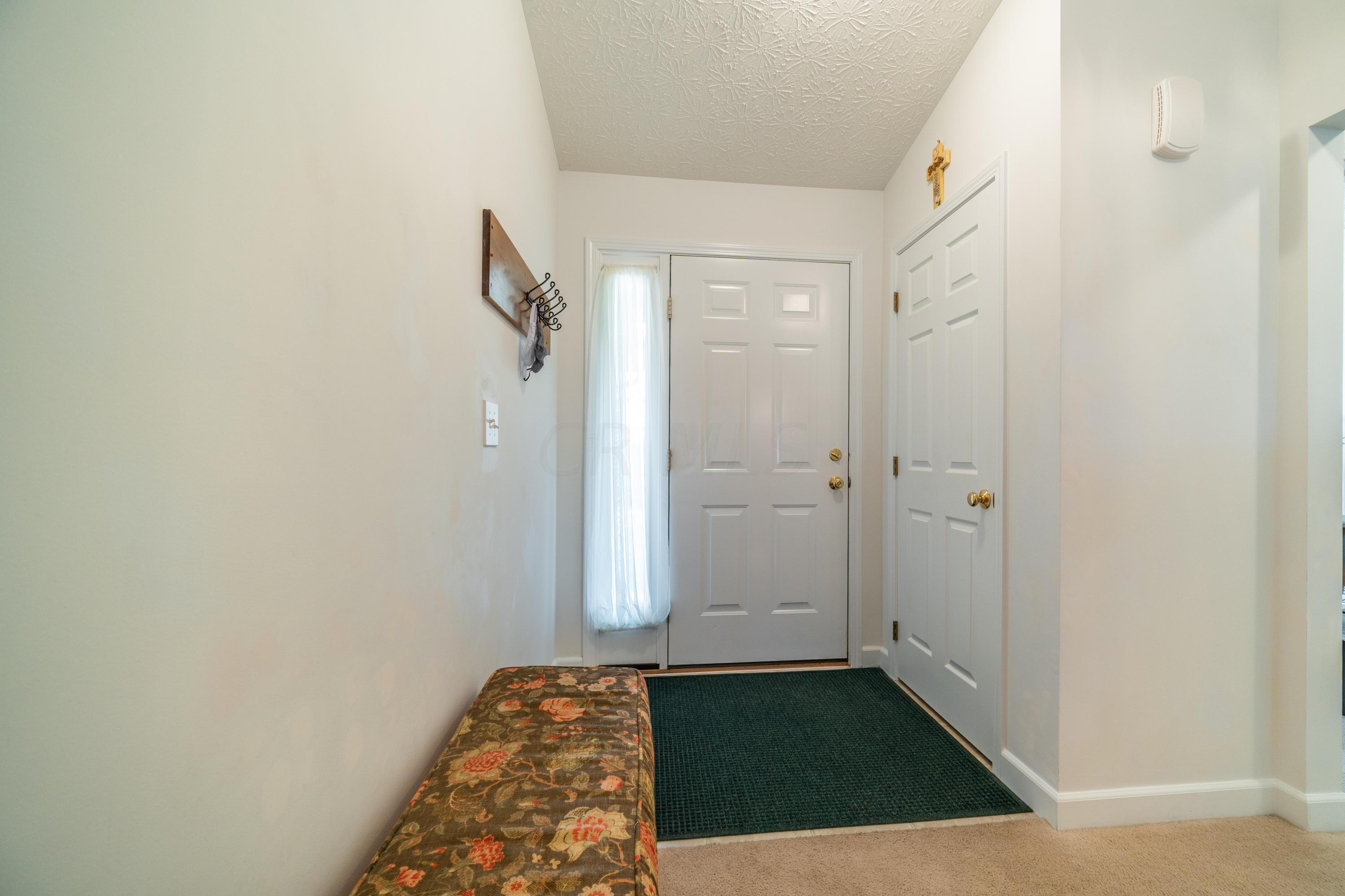 308 Blacks Road Pataskala, OH 43062 - Photo 5 of 50