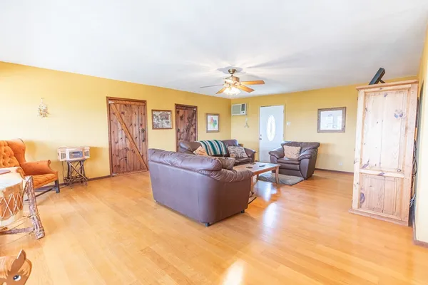 $579,000 | 447-495 Blessing Lane, Utopia, TX 78884