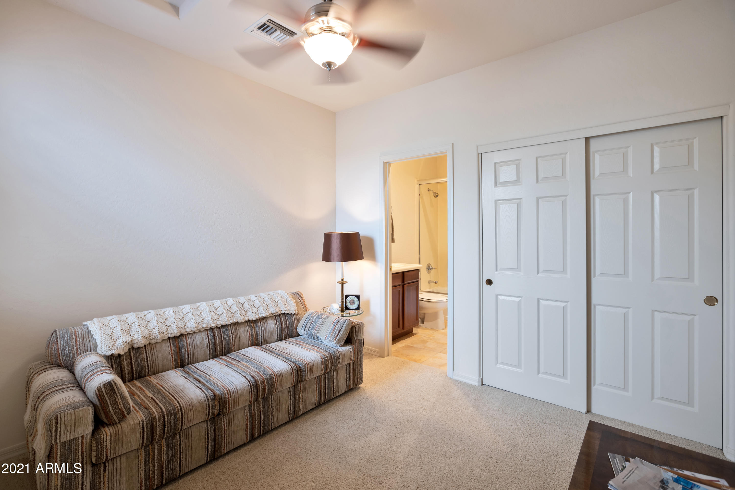3935 East Rough Rider Road, Unit 1156 Phoenix, AZ 85050 - Photo 13 of 20 Guest room with ensuite bath