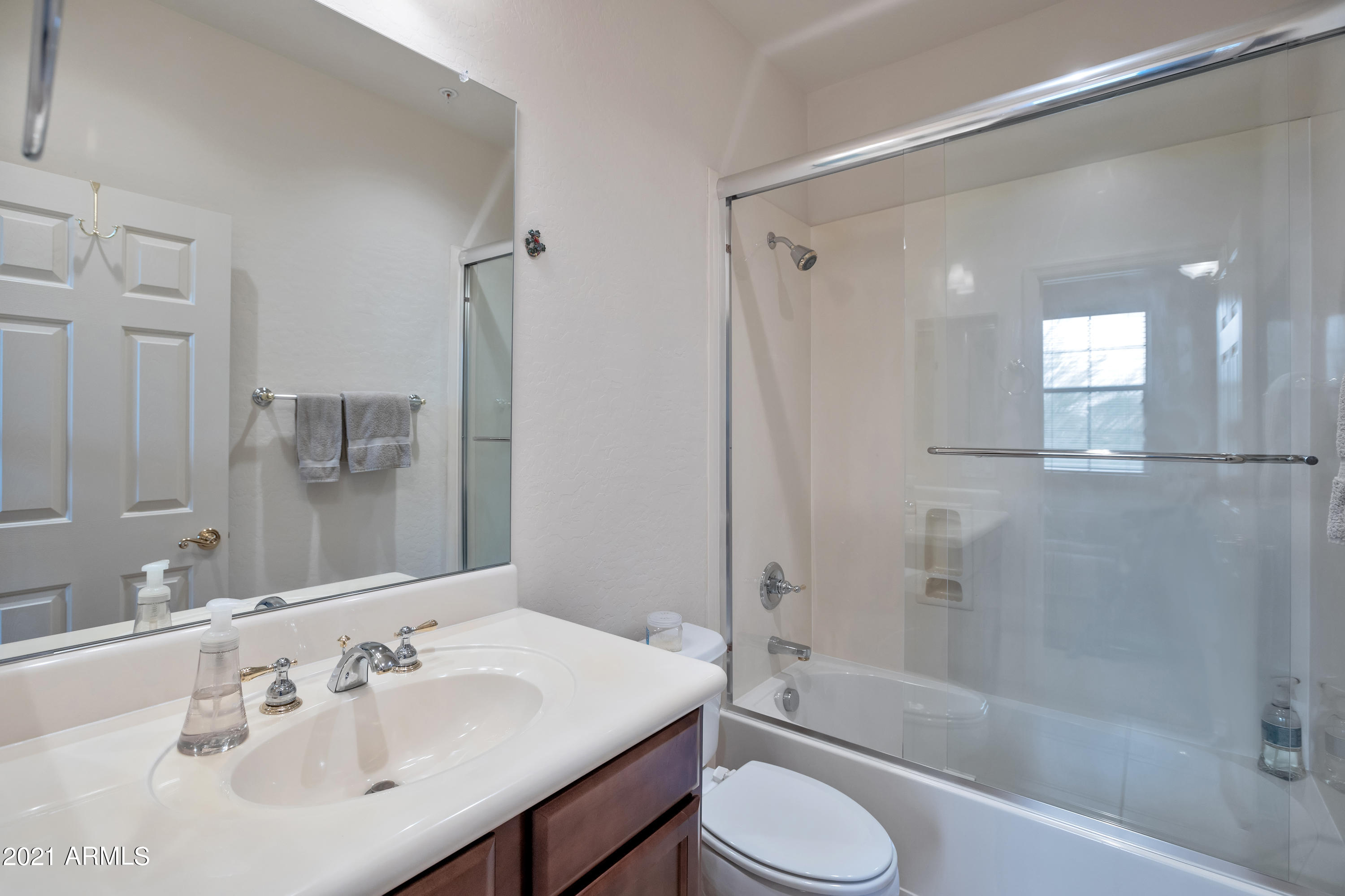 3935 East Rough Rider Road, Unit 1156 Phoenix, AZ 85050 - Photo 15 of 20 Guest bath