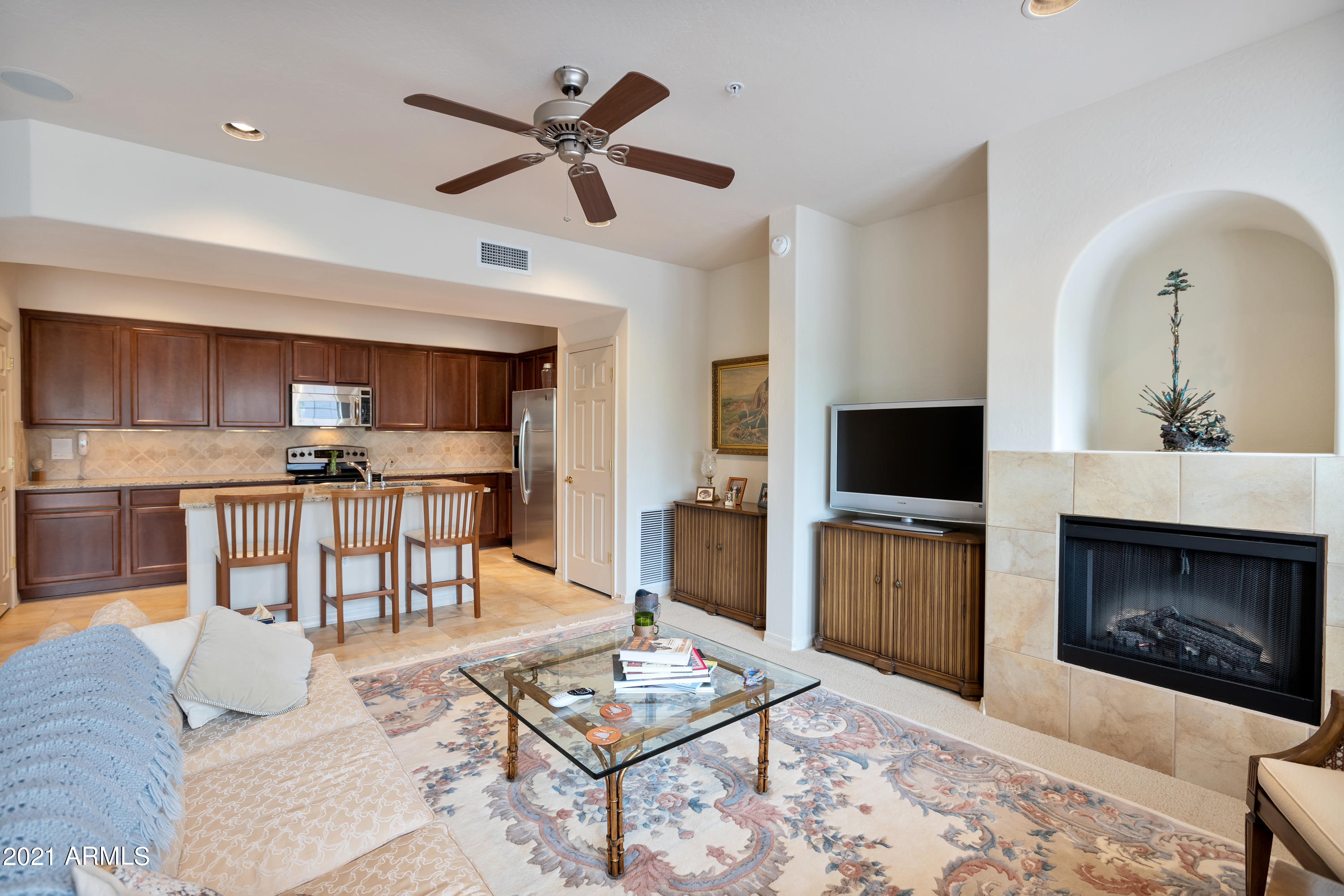 3935 East Rough Rider Road, Unit 1156 Phoenix, AZ 85050 - Photo 6 of 20 Kitchen/living