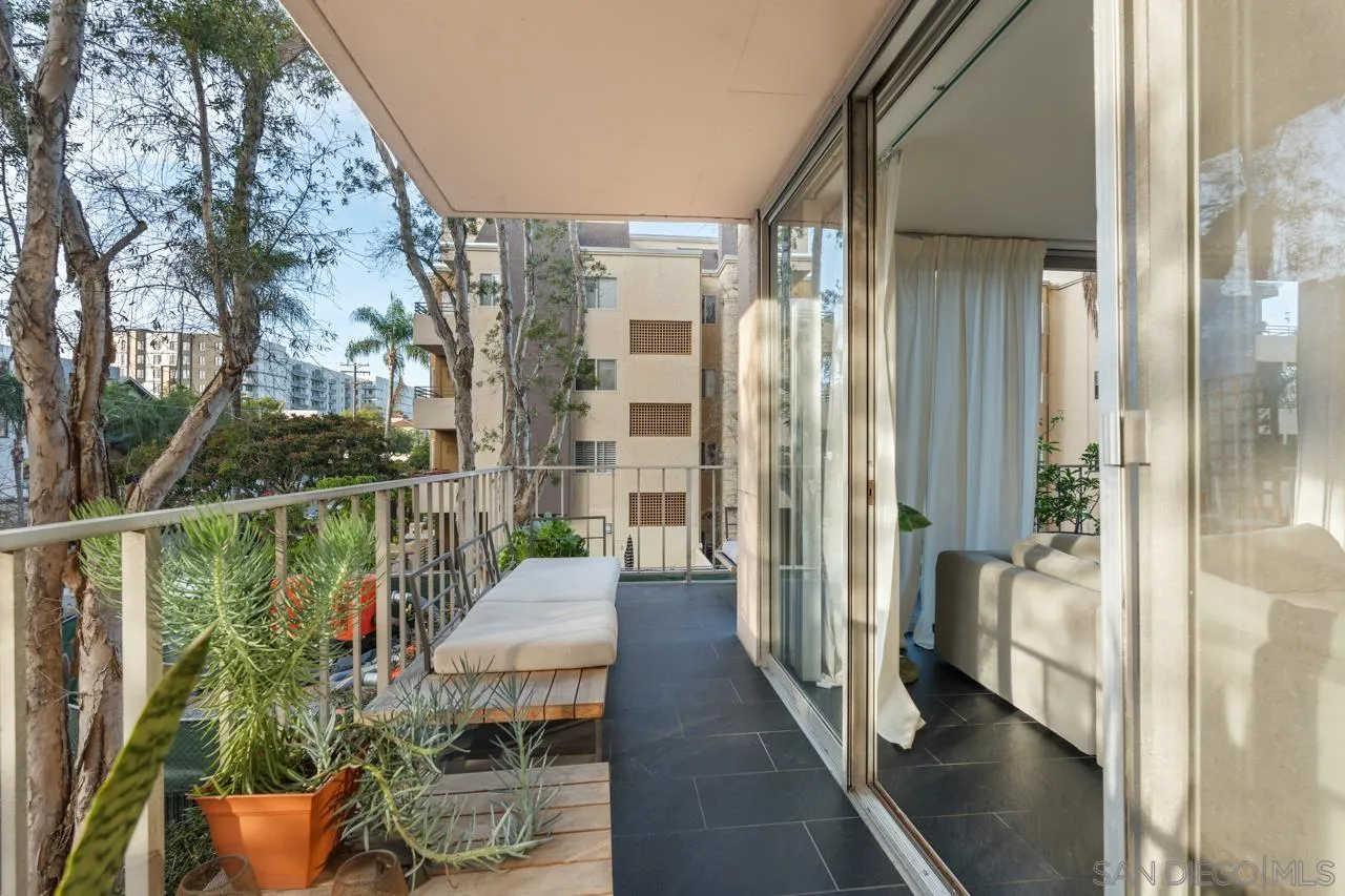 3635 7th Avenue, Unit 2D San Diego, CA 92103 - Photo 26 of 68