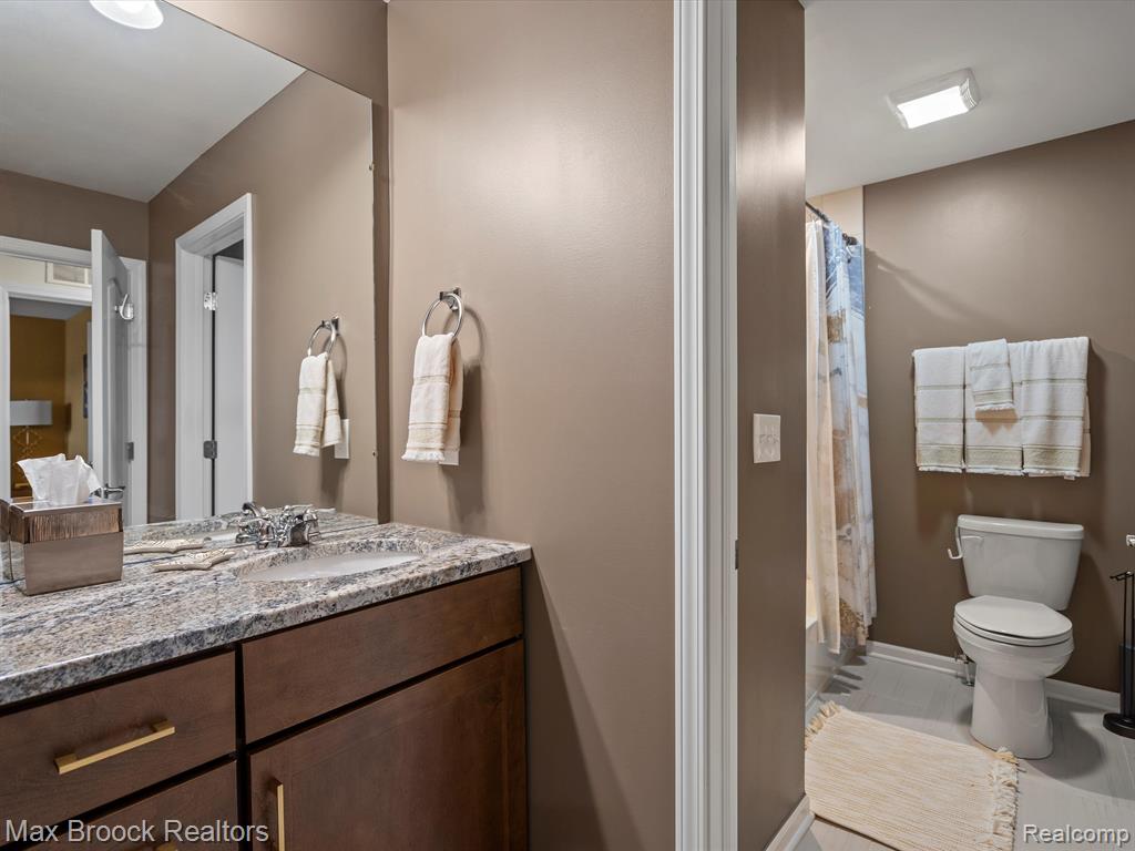 764 Hummingbird Drive Rochester, MI 48307 - Photo 25 of 48