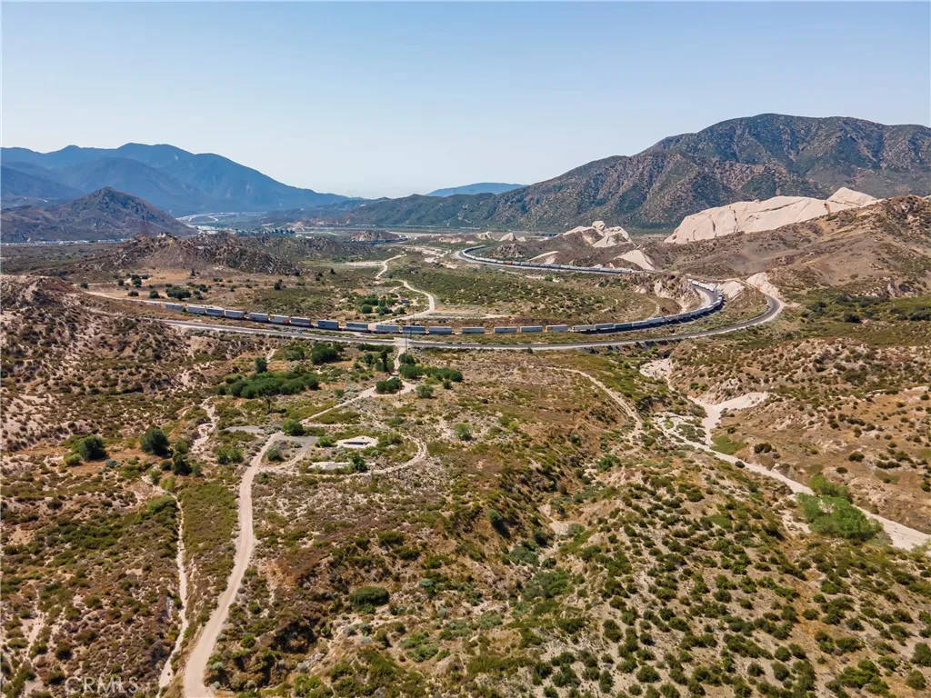 4292 Davis Ranch Phelan, CA 92371 - Photo 16 of 28