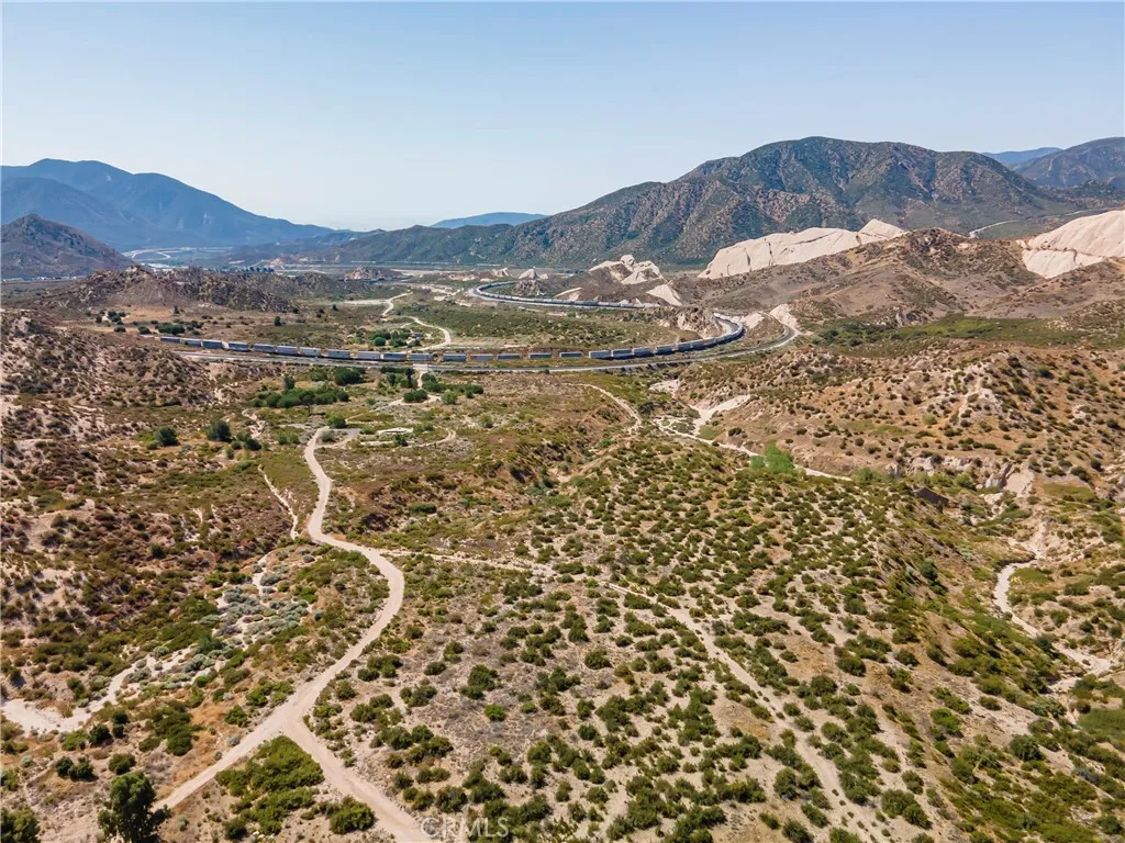 4292 Davis Ranch Phelan, CA 92371 - Photo 18 of 28