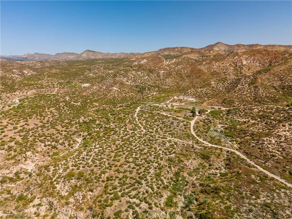 4292 Davis Ranch Phelan, CA 92371 - Photo 21 of 28