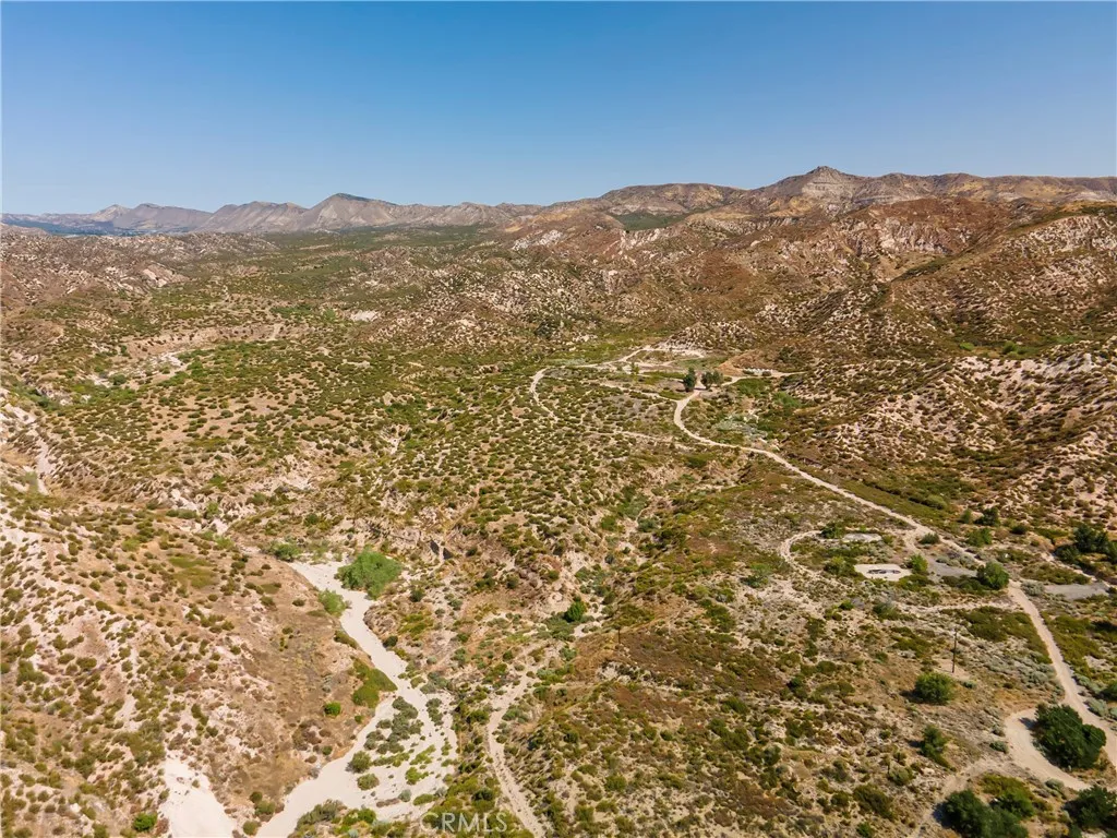 4292 Davis Ranch Phelan, CA 92371 - Photo 22 of 28