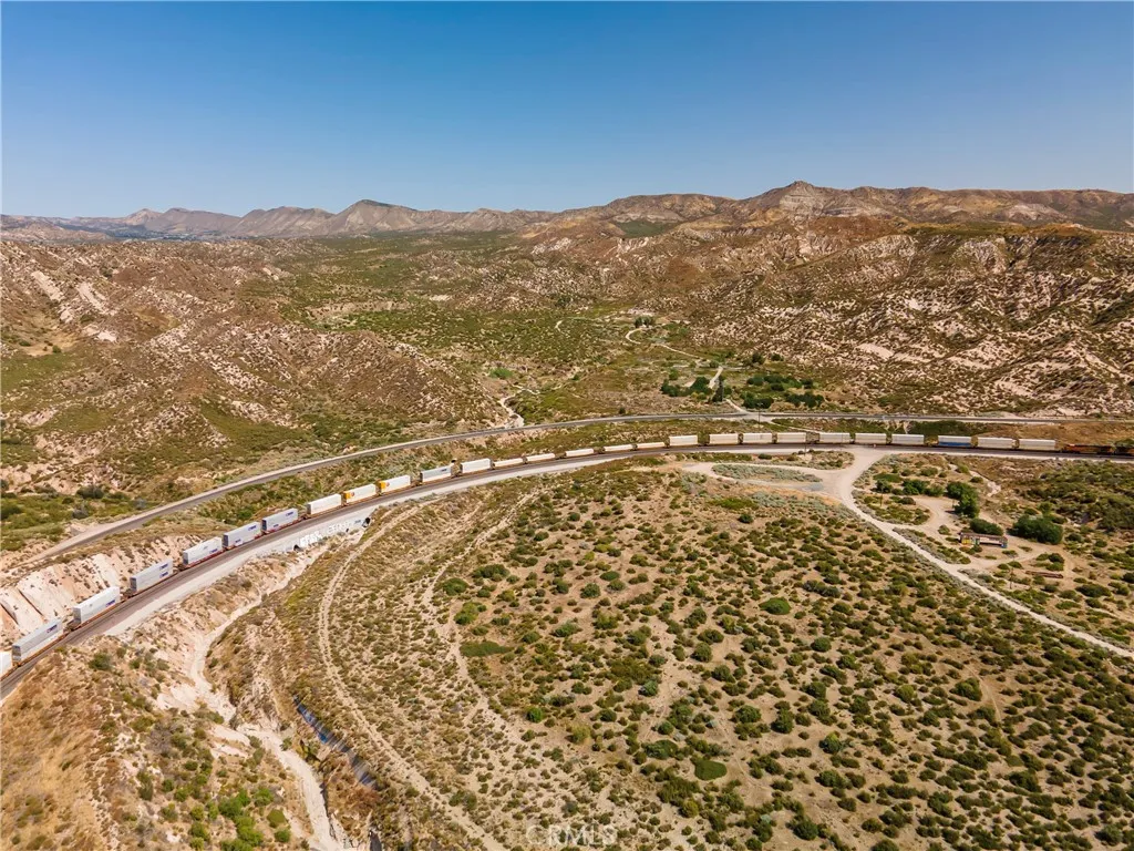 4292 Davis Ranch Phelan, CA 92371 - Photo 26 of 28