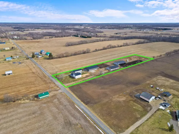 $599,000 | Undisclosed Address, Reading, MI 49274