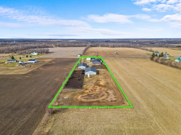 $599,000 | Undisclosed Address, Reading, MI 49274