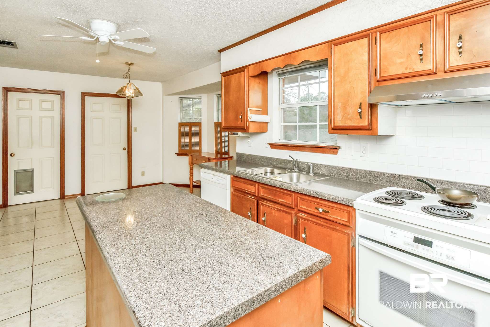 7167 Smithfield Road East Mobile, AL 36695 - Photo 18 of 36