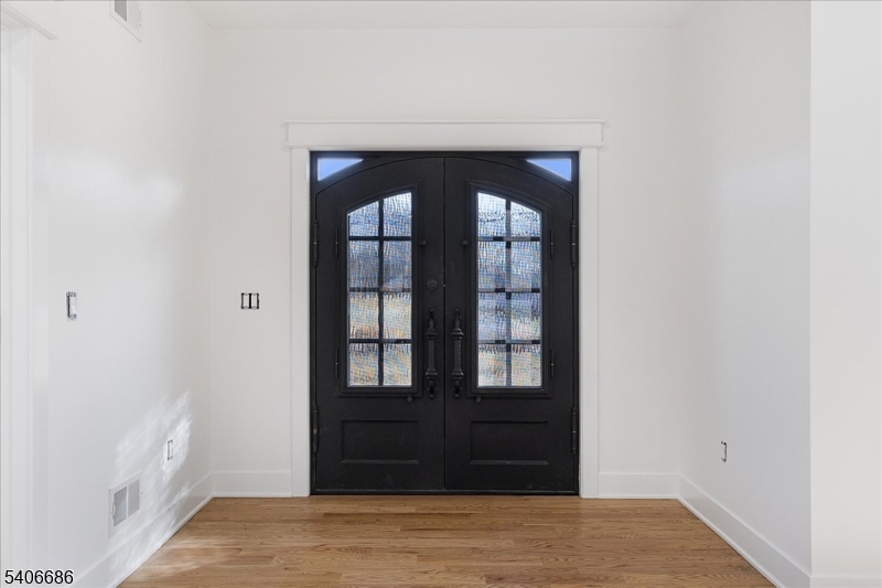 759 Mechlin Corner Road Hampton, NJ 08827 - Photo 5 of 49