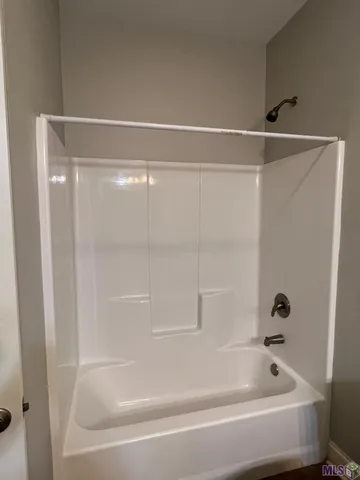 $1,350 | 25907 Commercial Drive, Unit A1, Denham Springs, LA 70726