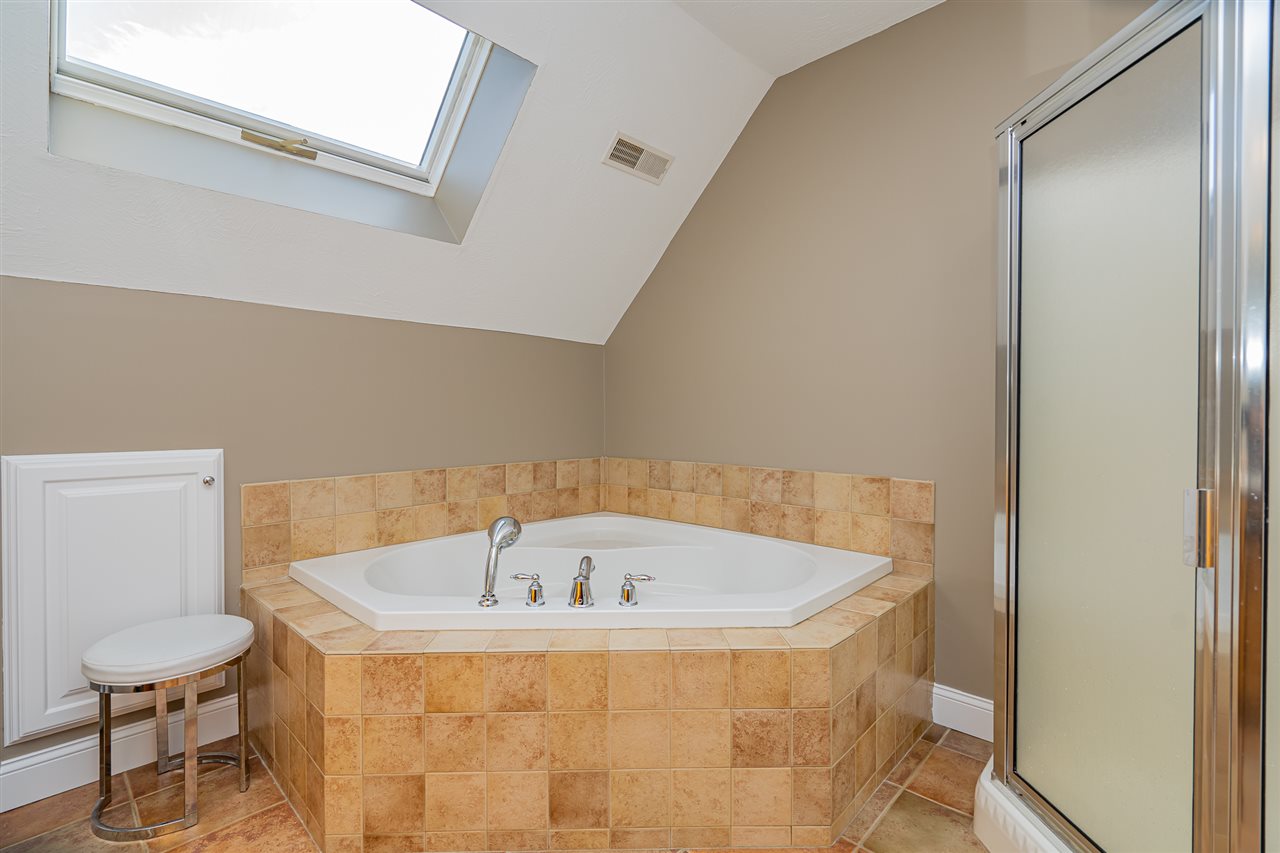 29 Carriage Road New Boston, NH 03070 - Photo 24 of 40 Gallery Image 24