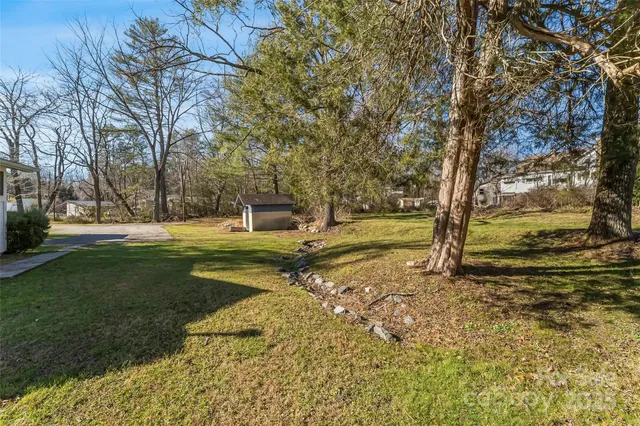 $275,000 | 503 Old Hendersonville Highway, Brevard, NC 28712
