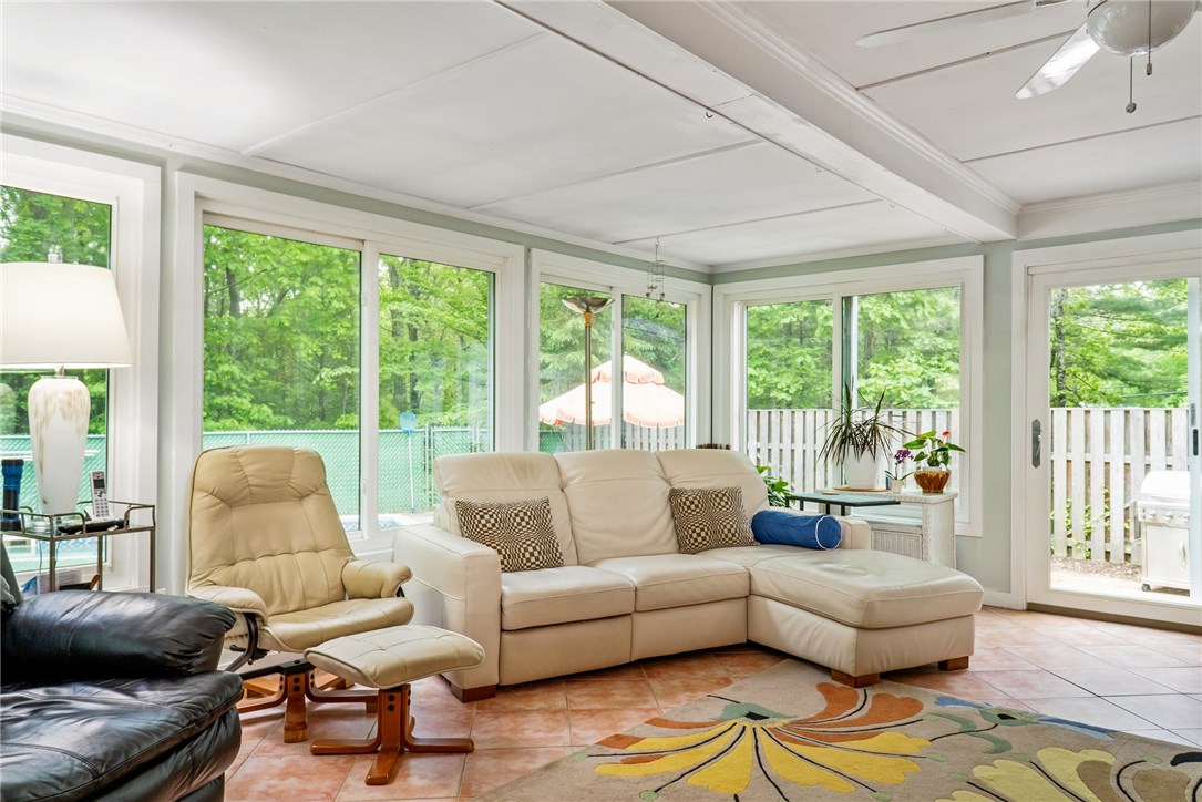 1597 Middle Road East Greenwich, RI 02818 - Photo 12 of 29 Gallery Image 12