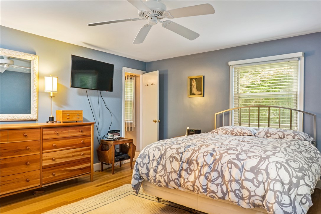 1597 Middle Road East Greenwich, RI 02818 - Photo 16 of 29 Gallery Image 16