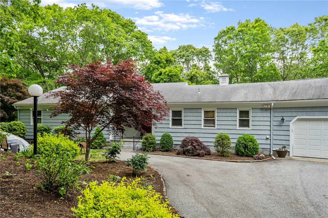 1597 Middle Road East Greenwich, RI 02818 - Photo 2 of 29 Gallery Image 2