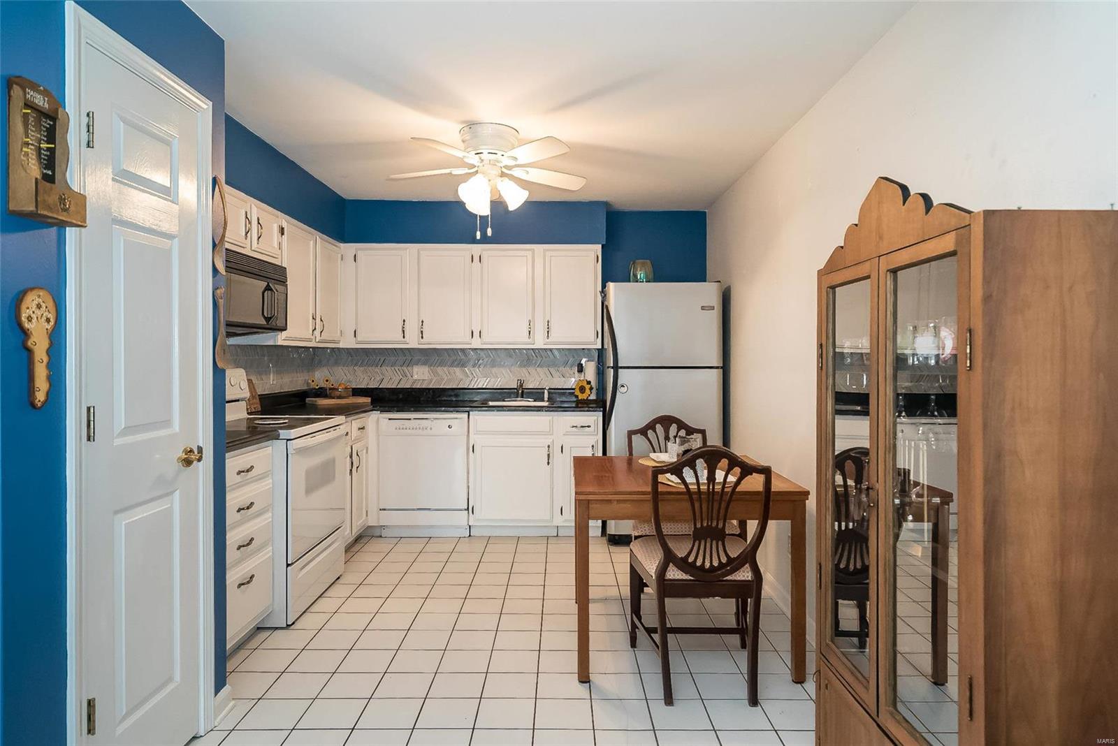 741 Ridgeside Drive, Unit G Ballwin, MO 63021 - Photo 16 of 31 Gallery Image 16