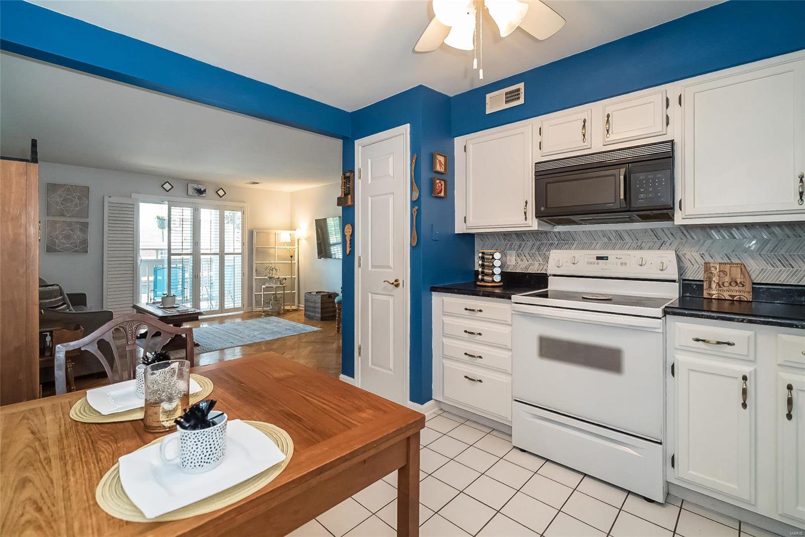 741 Ridgeside Drive, Unit G Ballwin, MO 63021 - Photo 20 of 31 Gallery Image 20