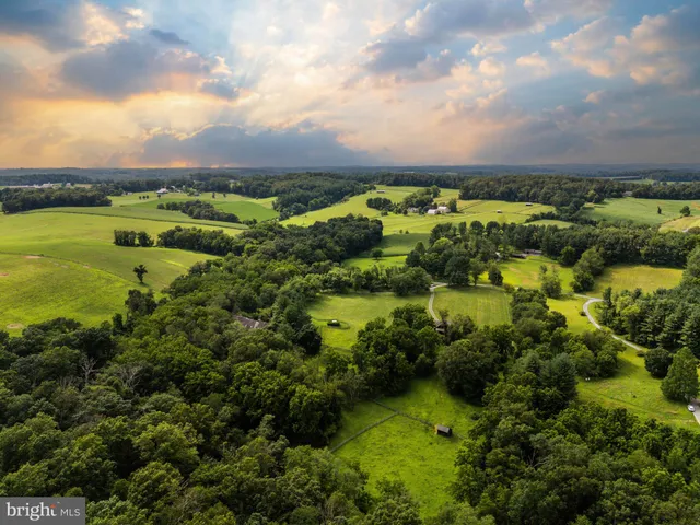 a view of a lake with houses