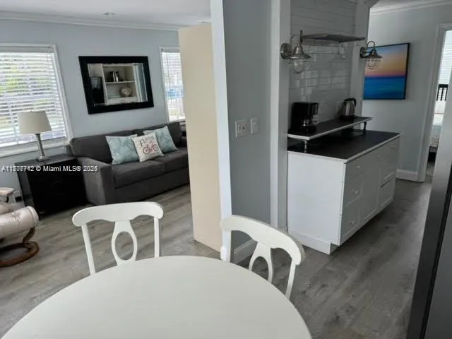 $1,950 | 65 Northeast 24th Street, Unit 65B, Wilton Manors, FL 33305