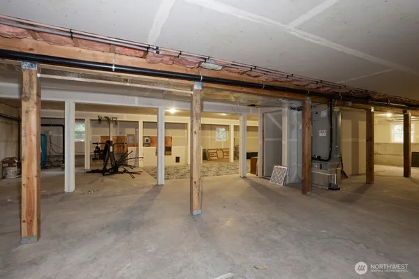 a view of a hallway with closet