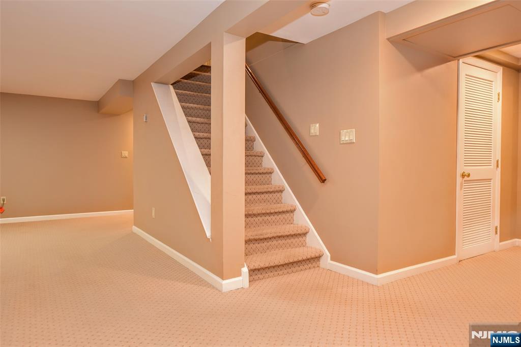 60 Dimmig Road Upper Saddle River, NJ 07458 - Photo 30 of 40 a view of entryway