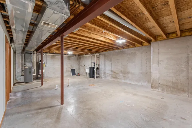 $395,000 | 836 Tower Drive, Hartford, WI 53027