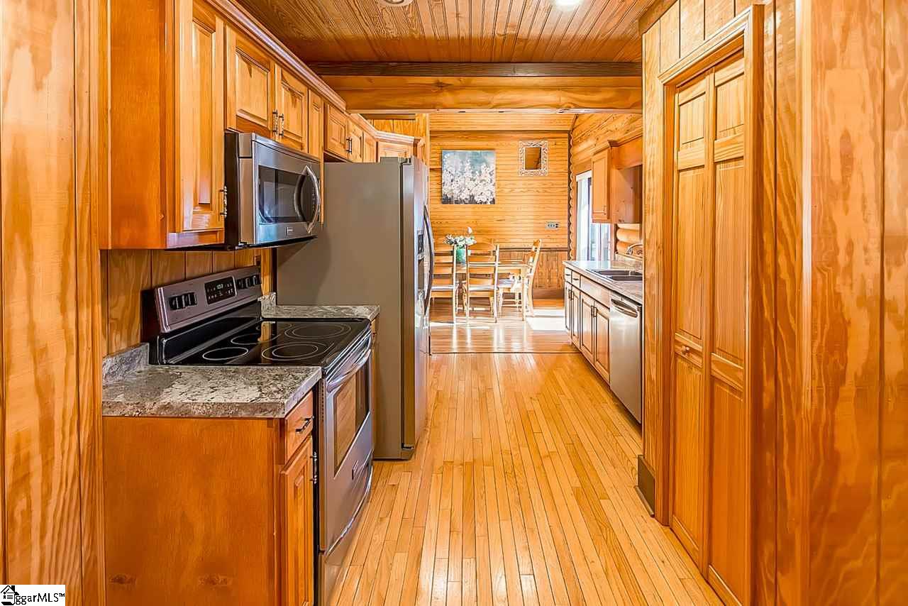 366 White Oak Road Central, SC 29630 - Photo 16 of 36