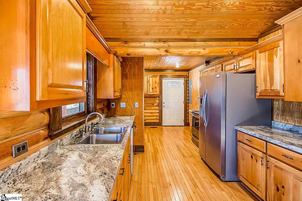 366 White Oak Road Central, SC 29630 - Photo 17 of 36