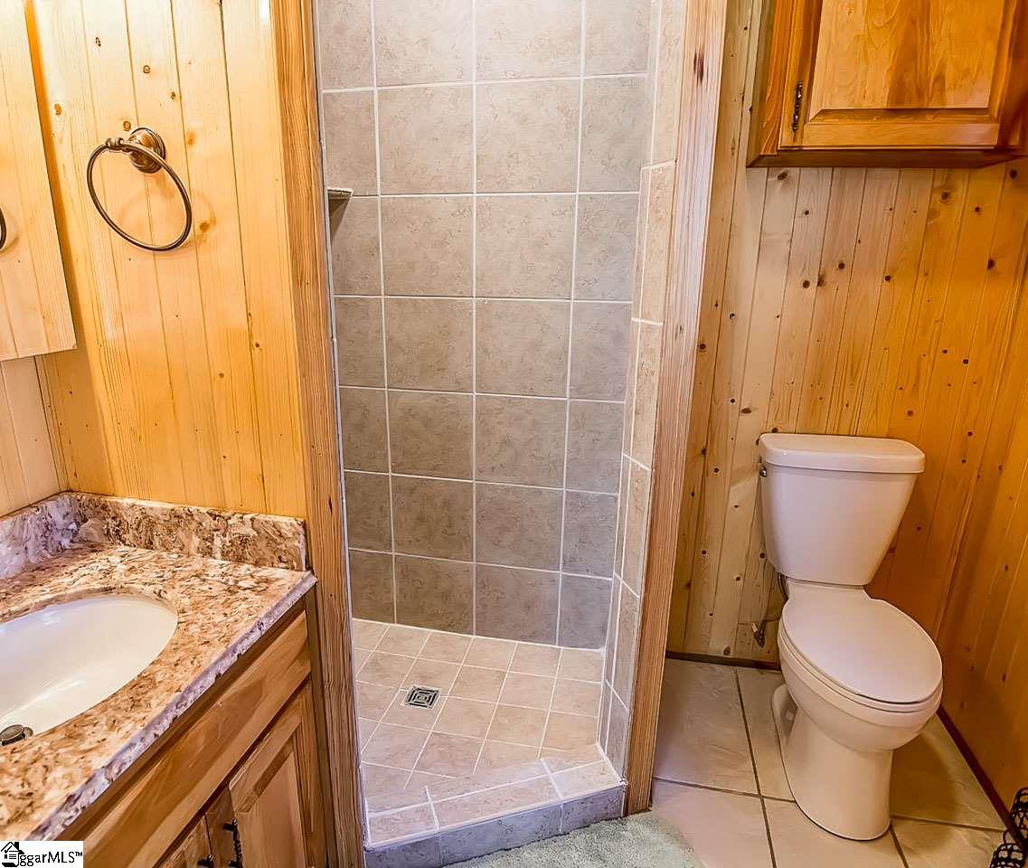 366 White Oak Road Central, SC 29630 - Photo 24 of 36