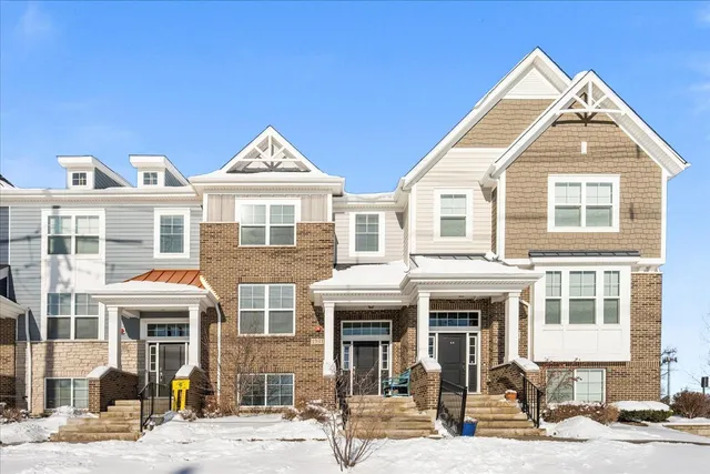 $565,000 | 1941 Kingsley Circle, Northbrook, IL 60062