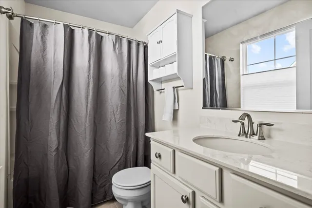 $565,000 | 1941 Kingsley Circle, Northbrook, IL 60062