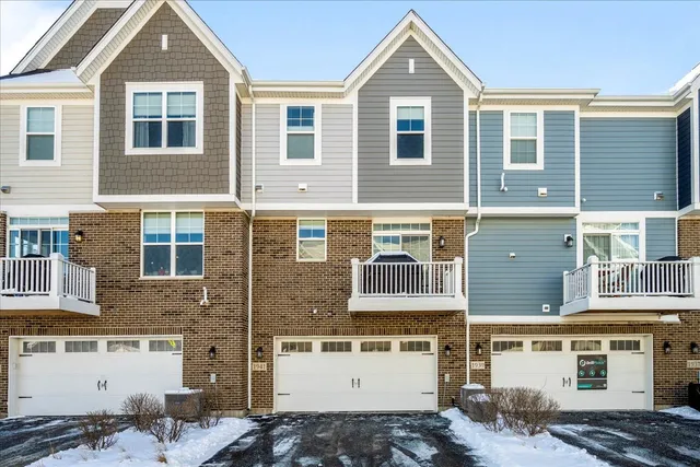 $565,000 | 1941 Kingsley Circle, Northbrook, IL 60062