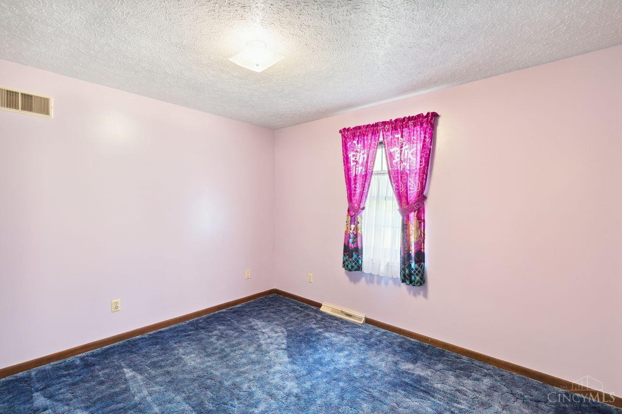 2347 Donald Road Bethel, OH 45106 - Photo 16 of 35 Gallery Image 16