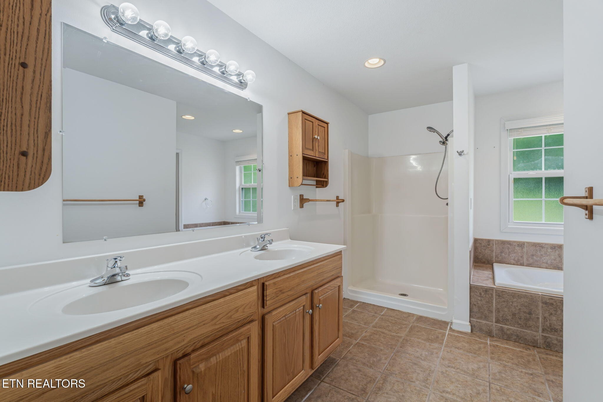 138 Country Way Road Vonore, TN 37885 - Photo 16 of 50 Gallery Image 16