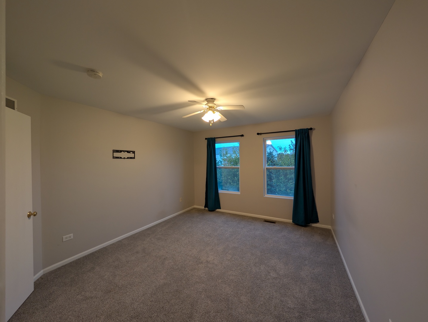 671 Fieldcrest Drive South Elgin, IL 60177 - Photo 17 of 22 a view of an empty room with a window