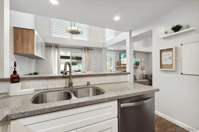 $1,349,900 | 6951 Quiet Cove Drive, Carlsbad, CA 92011