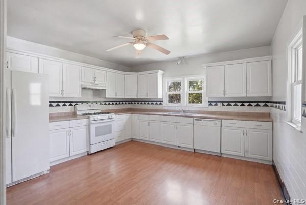 14 Bellevue Road Newburgh, NY 12550 - Photo 4 of 23