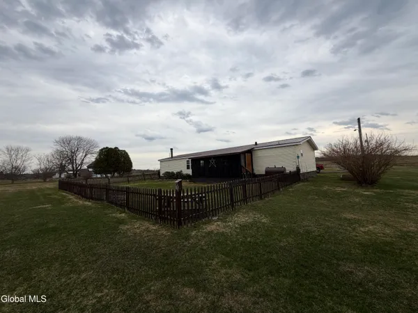 $199,000 | 730 New Turnpike Road, Ephratah, NY 13339