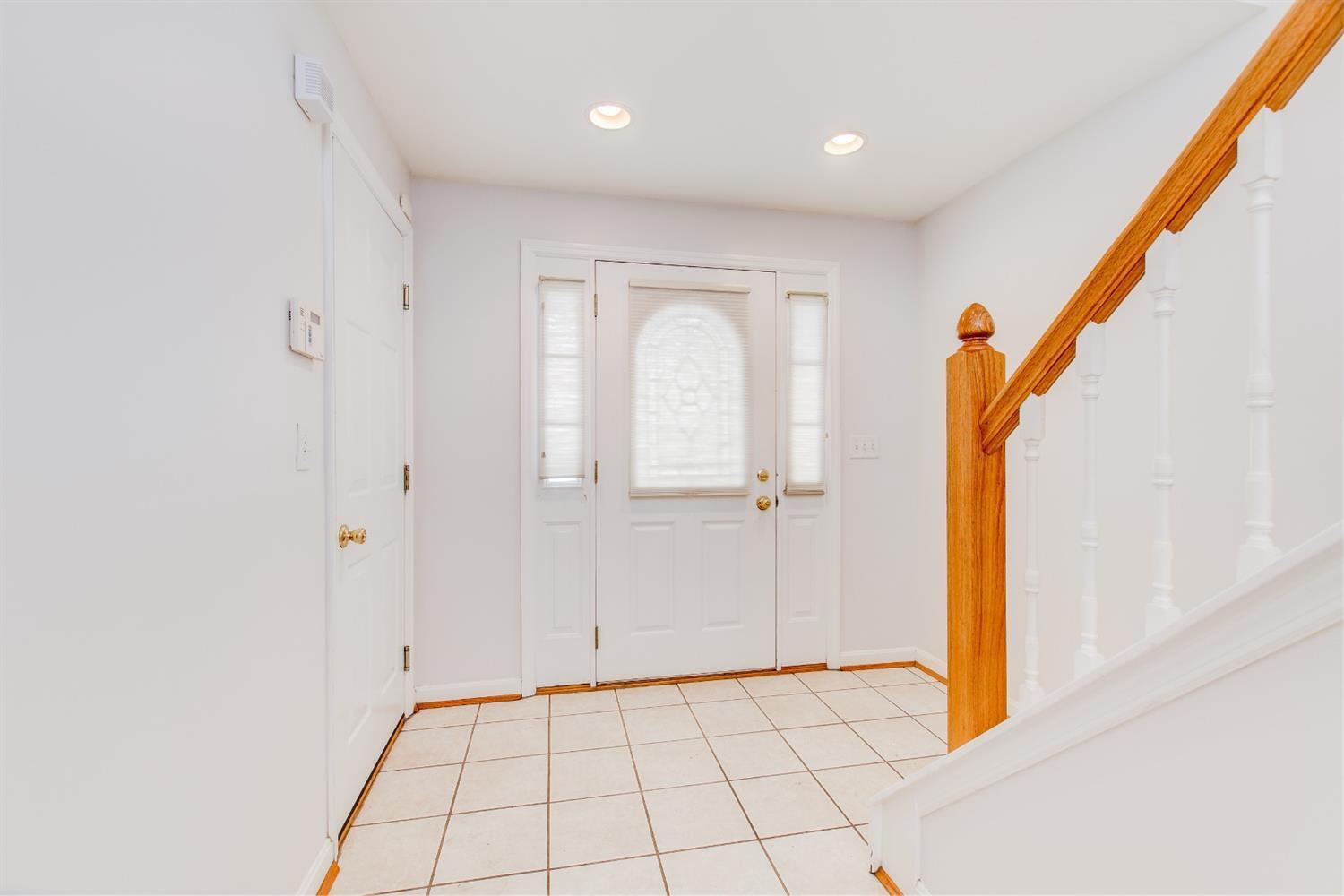 2334 Riverside Drive Cincinnati, OH 45202 - Photo 3 of 42