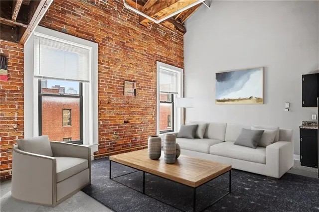 $295,000 | 500 Delaware Street, Unit 308, Kansas City, MO 64105