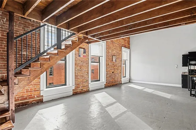 $295,000 | 500 Delaware Street, Unit 308, Kansas City, MO 64105