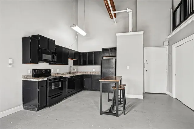 $295,000 | 500 Delaware Street, Unit 308, Kansas City, MO 64105