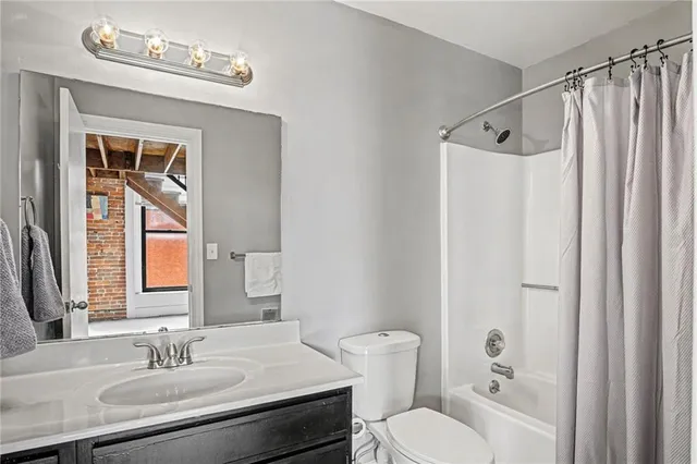 $295,000 | 500 Delaware Street, Unit 308, Kansas City, MO 64105