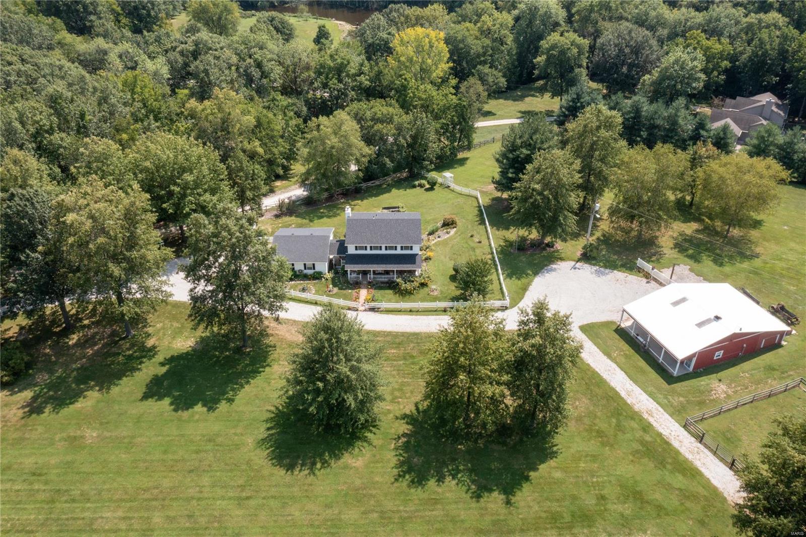 7456 Pin Oak Road Edwardsville, IL 62025 - Photo 1 of 67