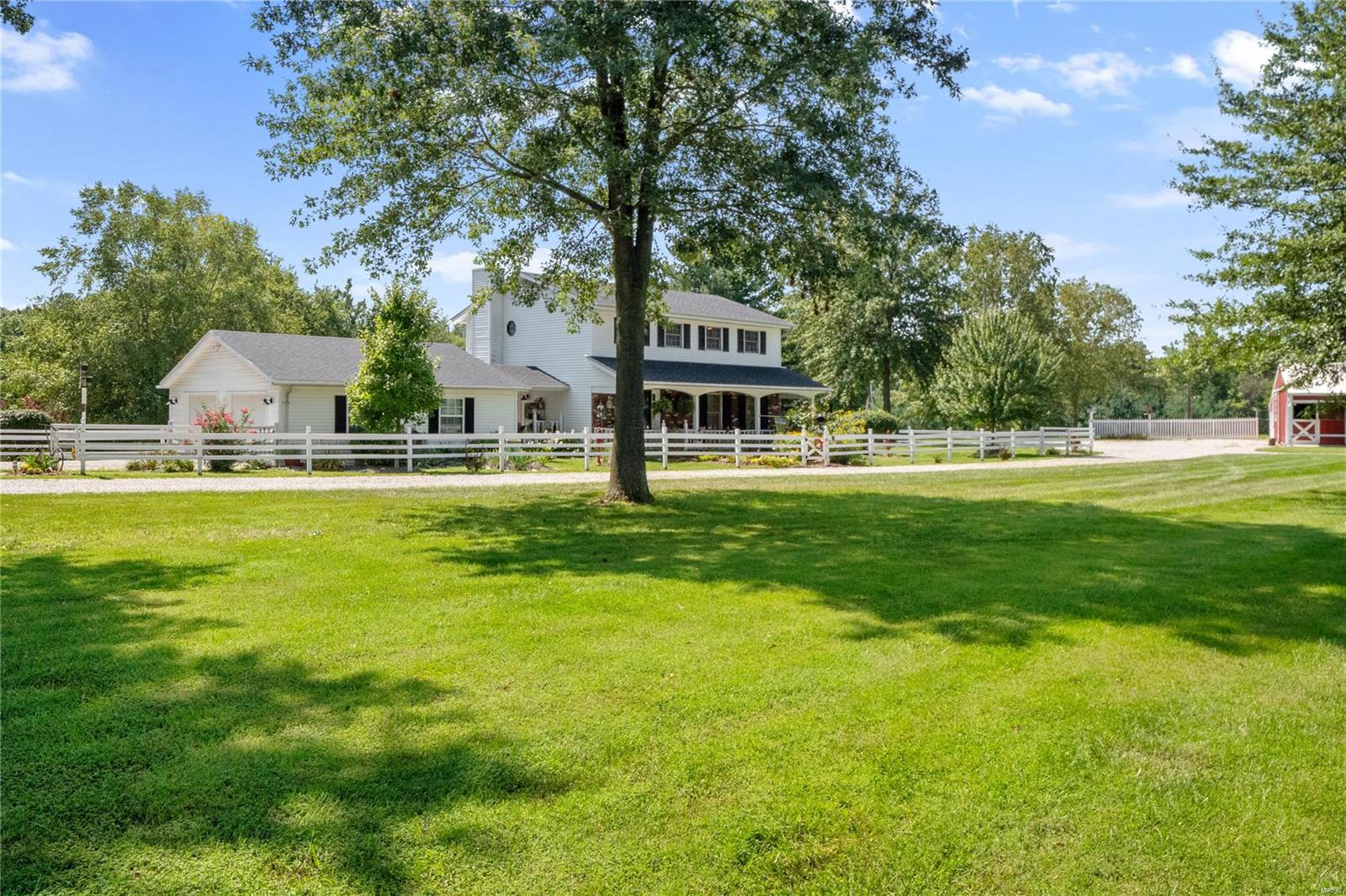 7456 Pin Oak Road Edwardsville, IL 62025 - Photo 2 of 67