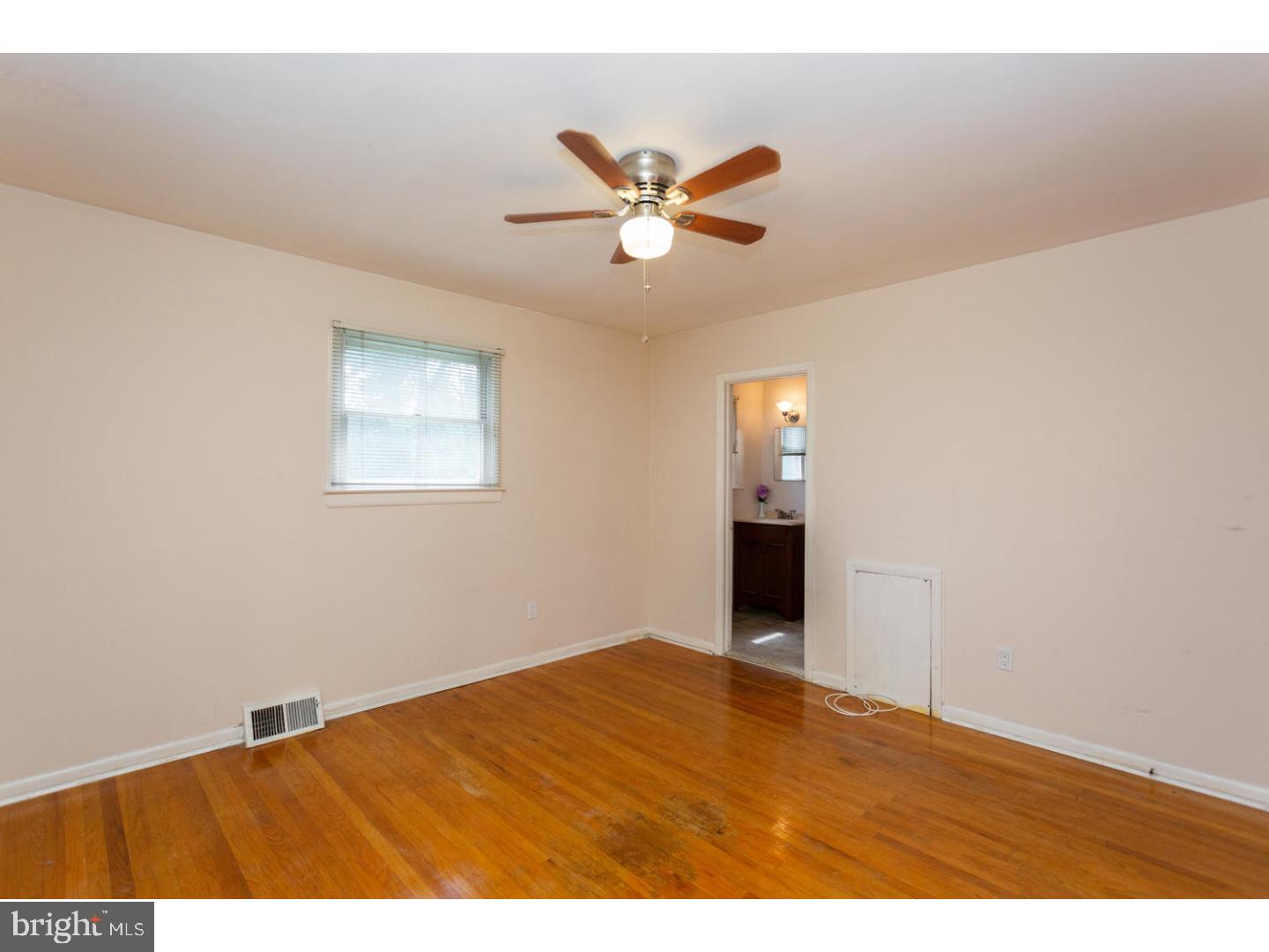 400 Glenlock Road Ridley Park, PA 19078 - Photo 15 of 25 Bedroom - Main